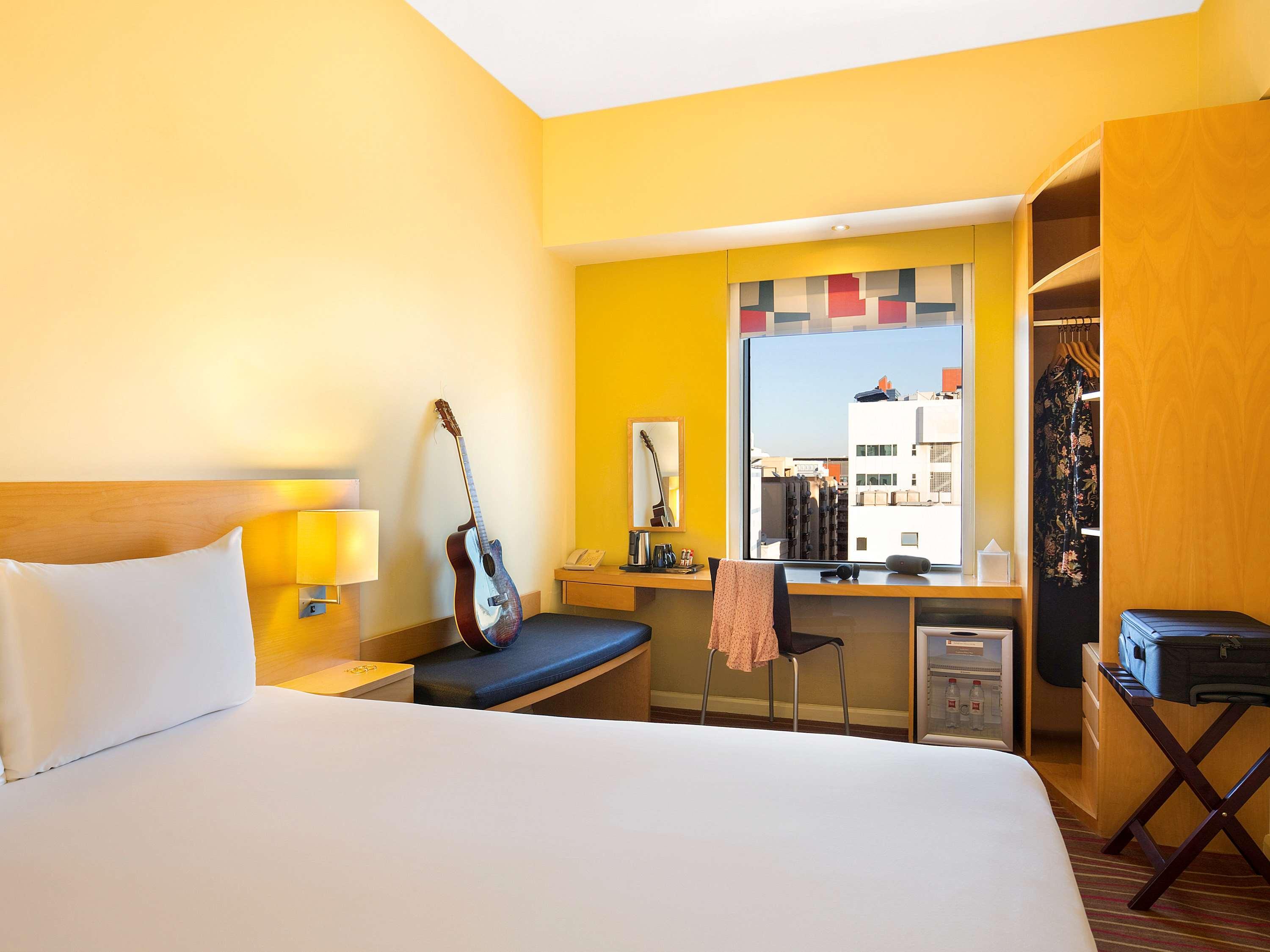 Ibis Al Rigga Hotel Дубай Екстериор снимка