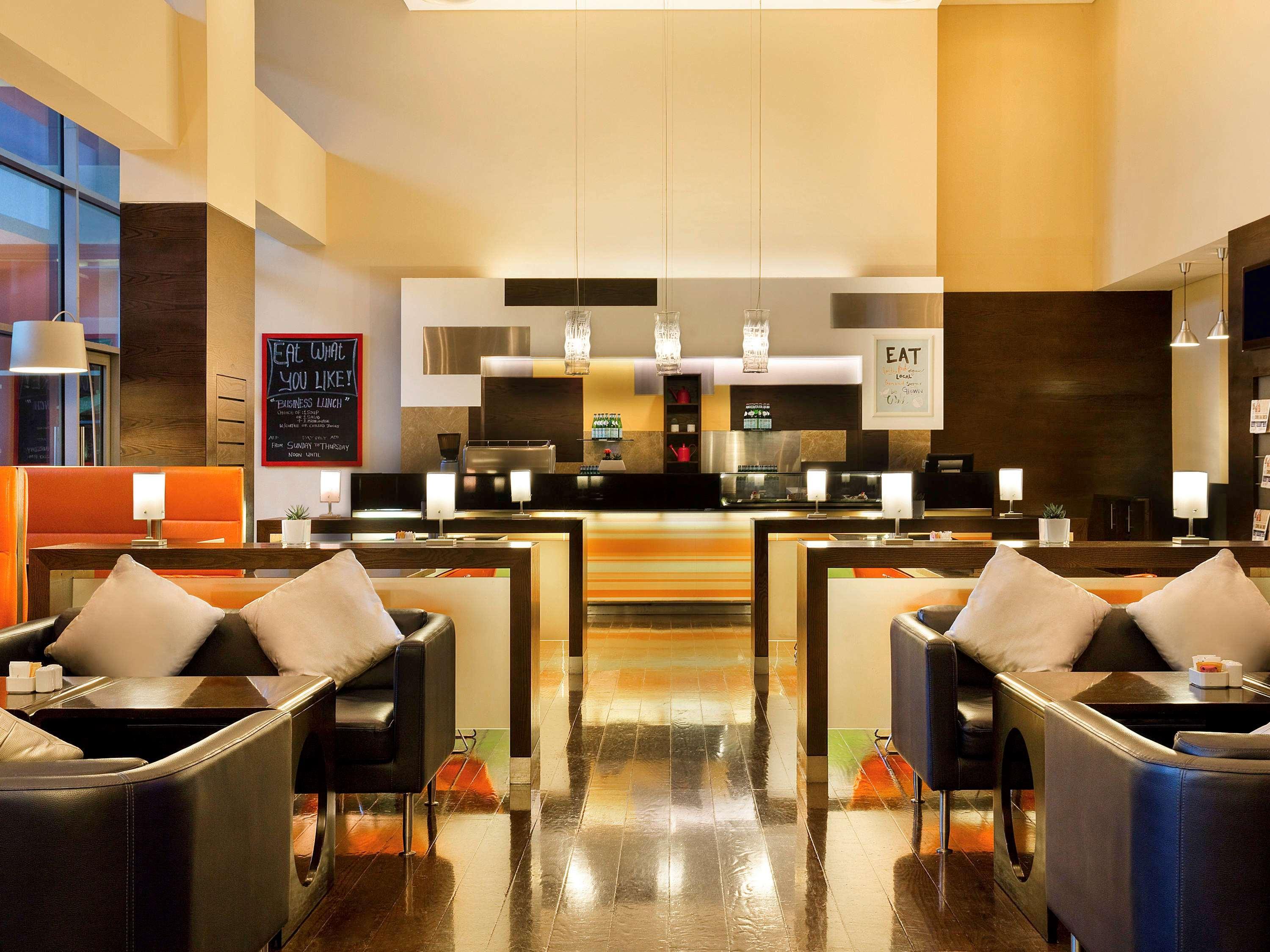 Ibis Al Rigga Hotel Дубай Екстериор снимка