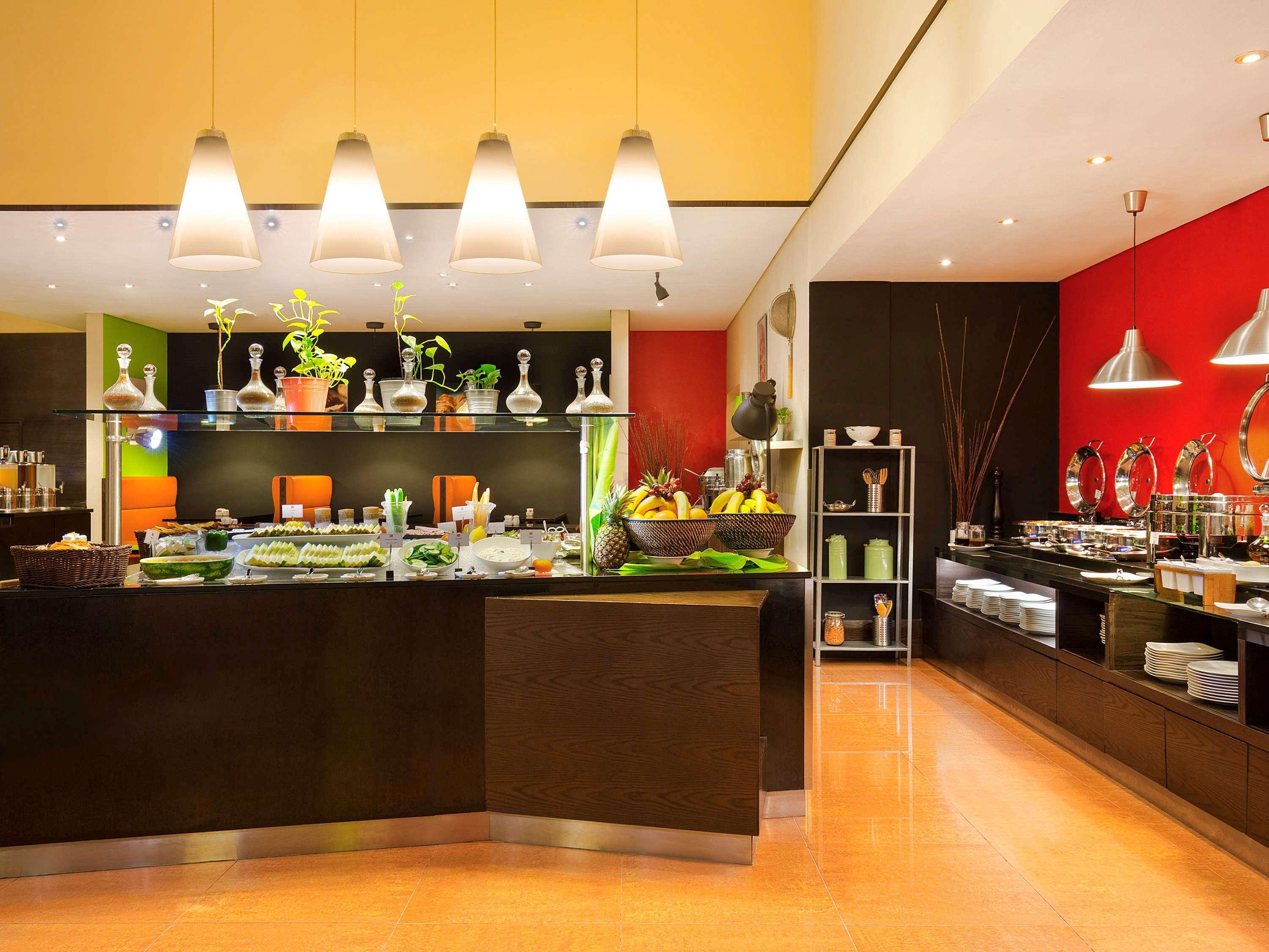Ibis Al Rigga Hotel Дубай Екстериор снимка