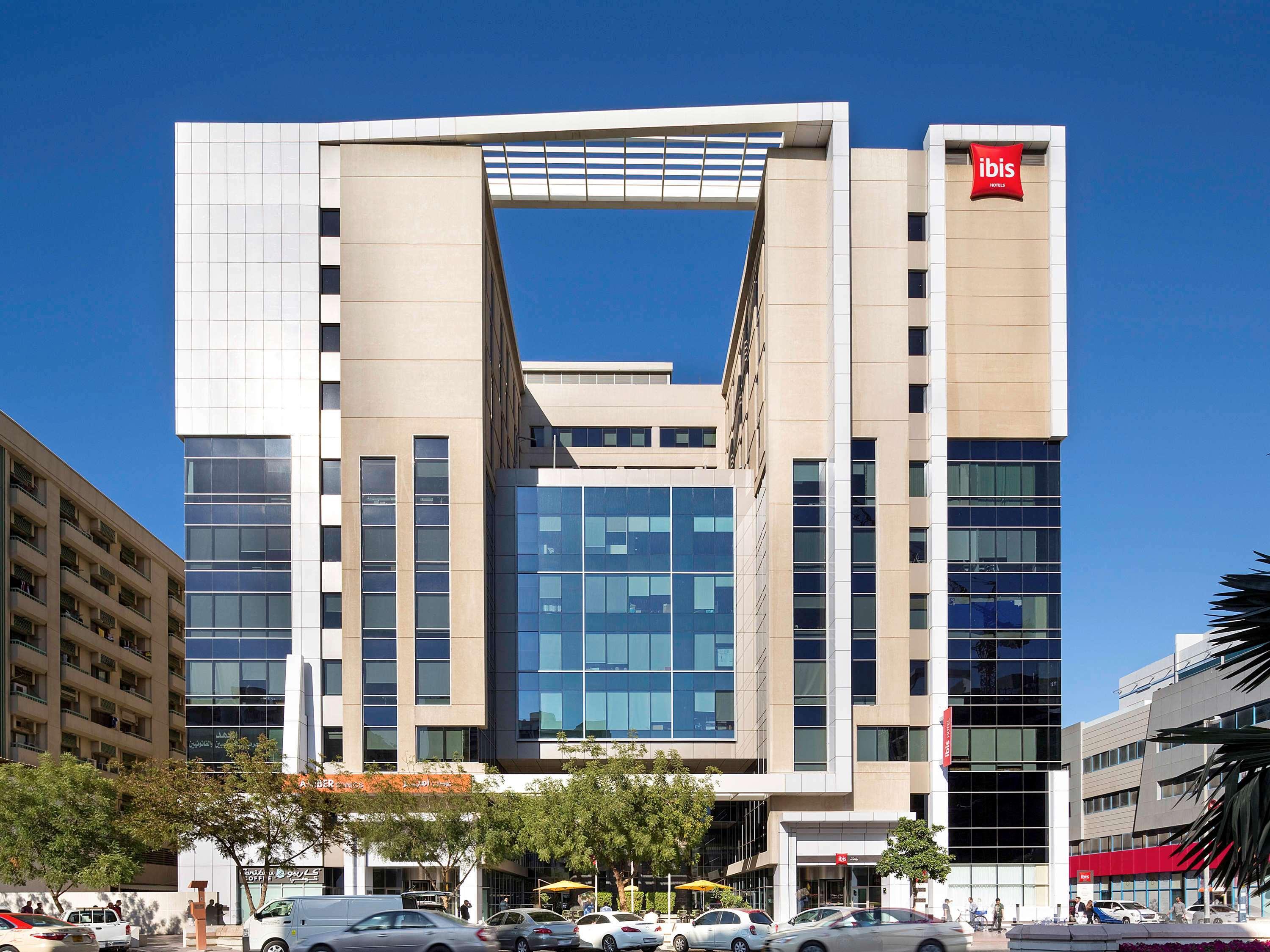 Ibis Al Rigga Hotel Дубай Екстериор снимка