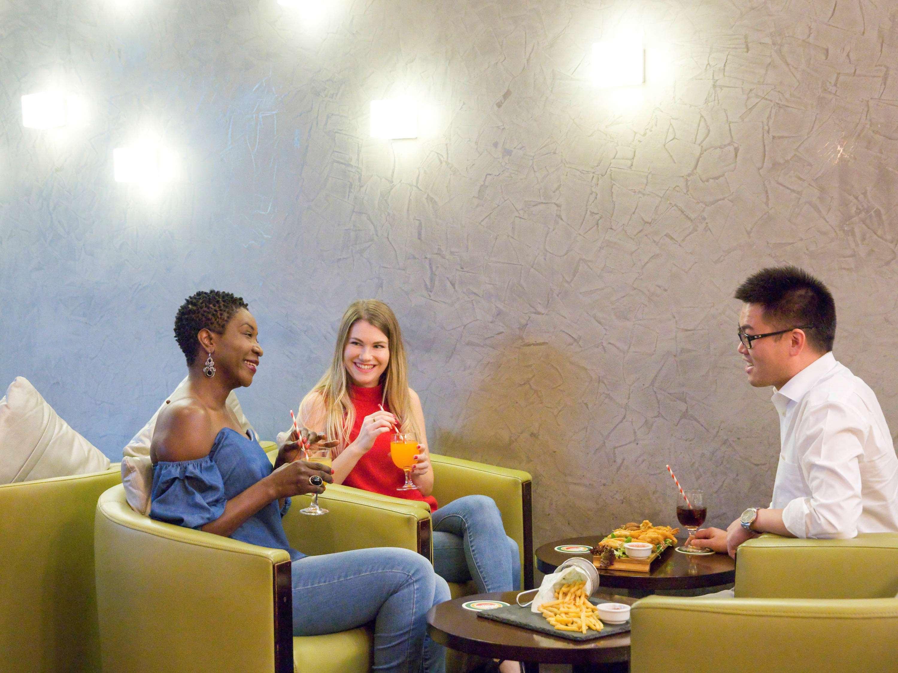 Ibis Al Rigga Hotel Дубай Екстериор снимка