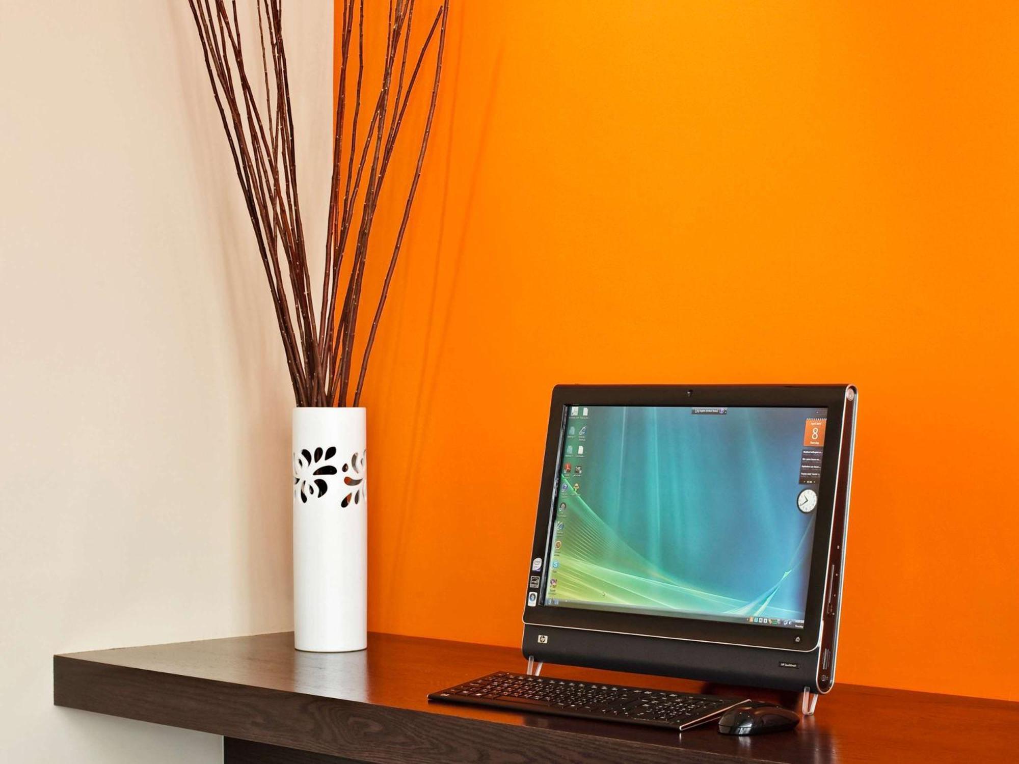 Ibis Al Rigga Hotel Дубай Екстериор снимка
