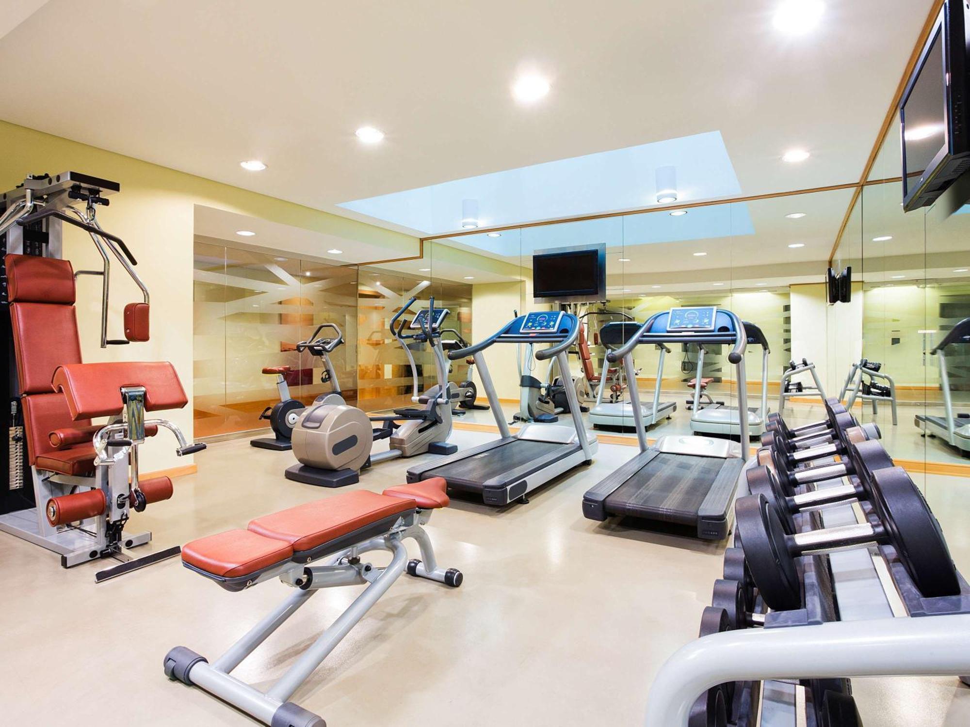 Ibis Al Rigga Hotel Дубай Екстериор снимка