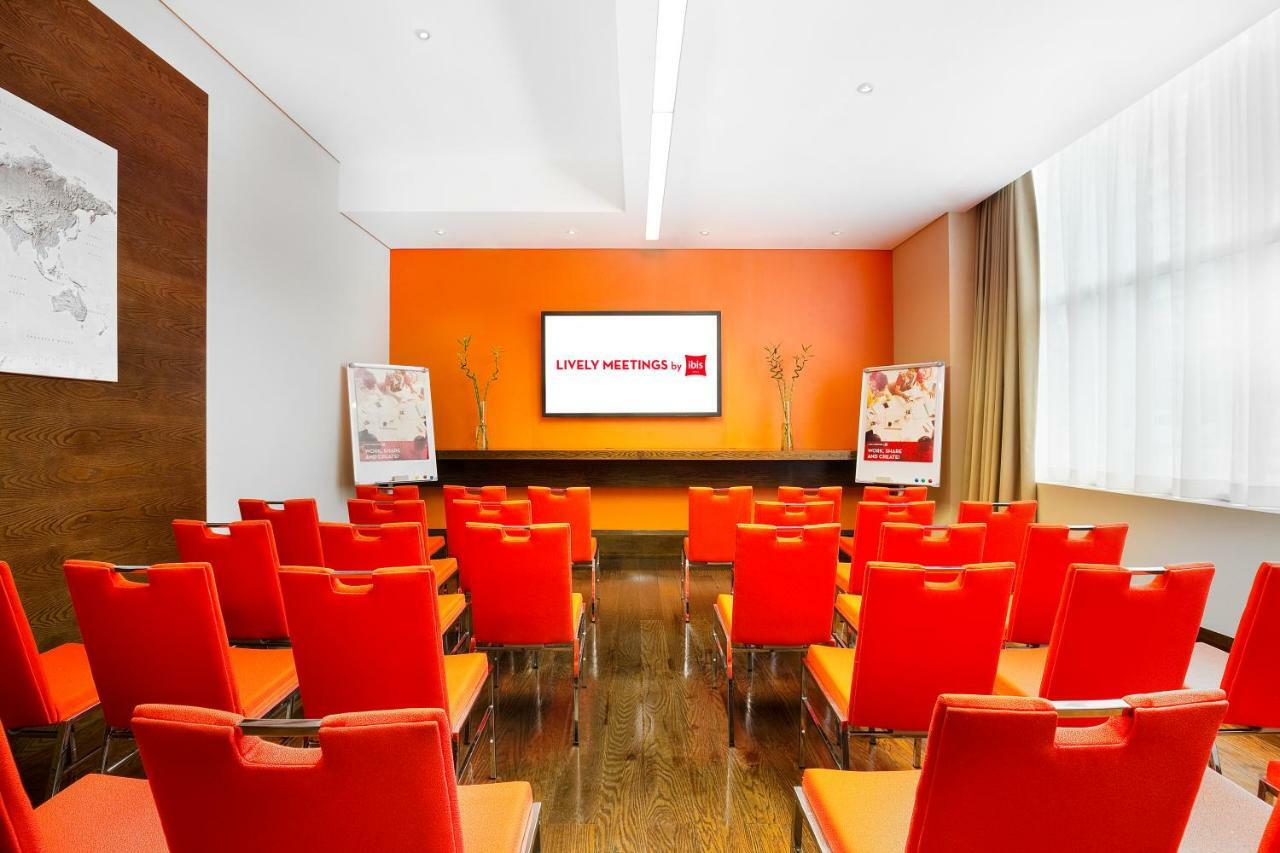 Ibis Al Rigga Hotel Дубай Екстериор снимка