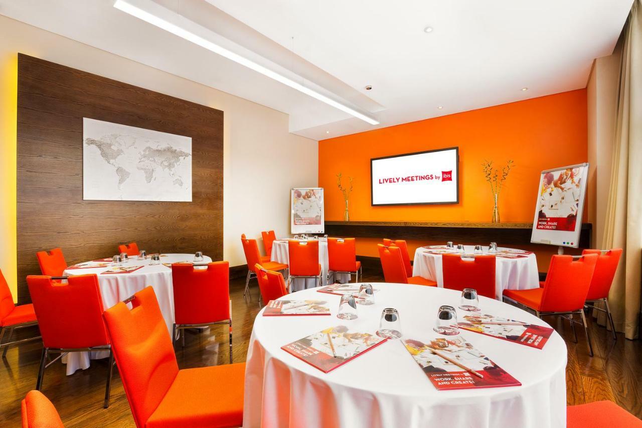 Ibis Al Rigga Hotel Дубай Екстериор снимка